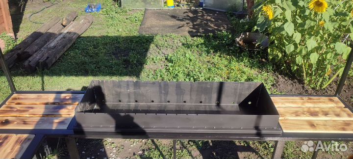 Мангал с навесом в стиле лофт