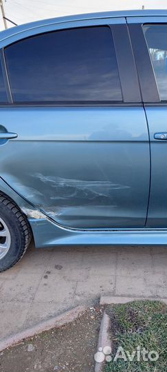 Дверь задняя правая mitsubishi lancer 10