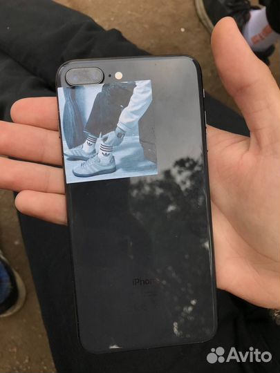 iPhone 8 Plus, 64 ГБ
