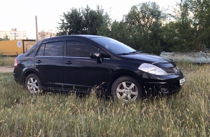 Nissan Tiida: фото владельца