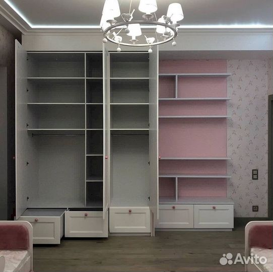 Стенка в гостиную