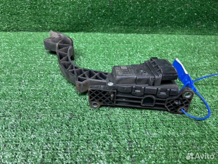 Педаль газа Ford Focus 2
