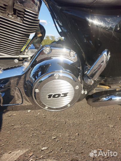 Harley Davidson Street Glide мотоцикл