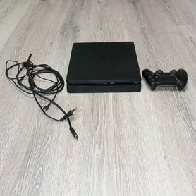 Игровая приставка ps4 slim