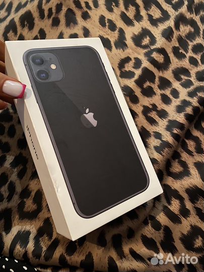 iPhone 11, 64 ГБ