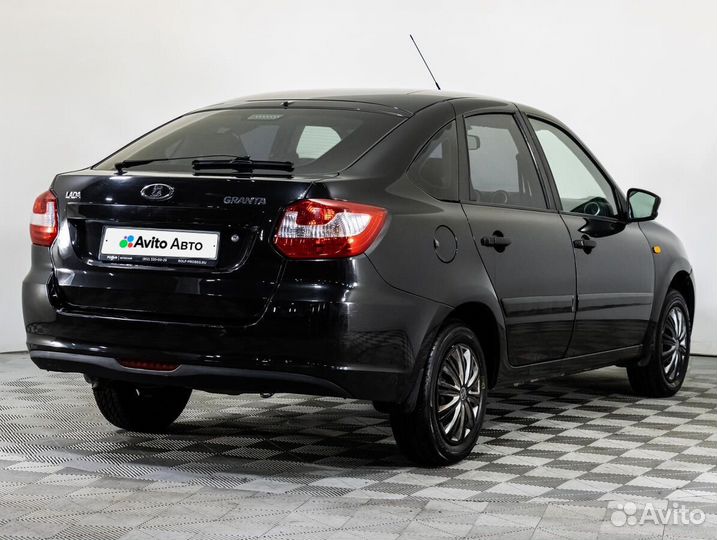 LADA Granta 1.6 МТ, 2017, 129 890 км