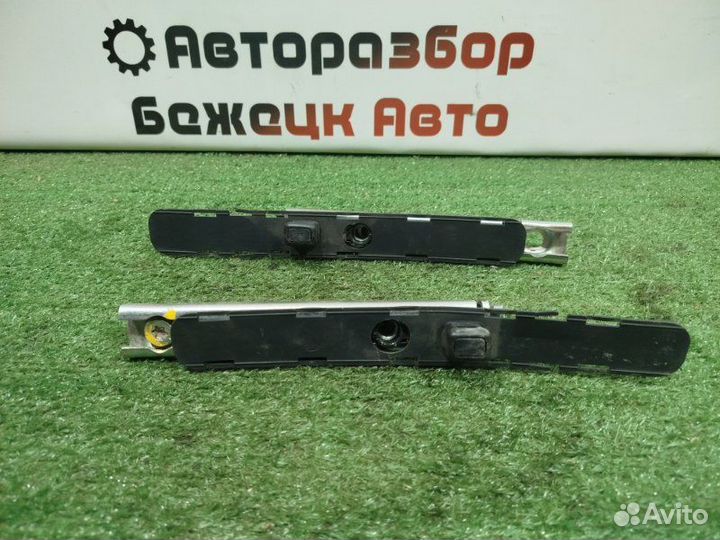 Механизм регулировки ремня безопасности передний