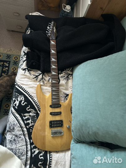 Комбоусилитель и Электрогитара