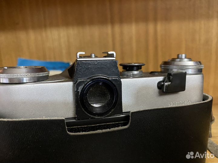 Плёночный фотоаппарат зенит