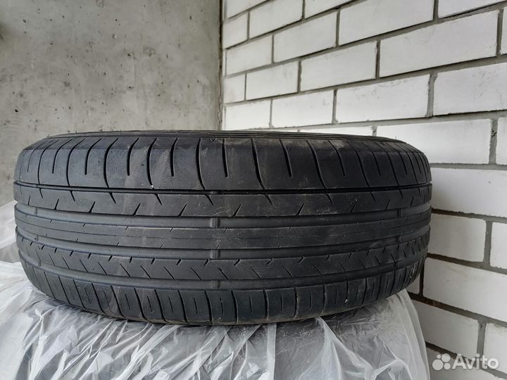 Dunlop SP Sport Maxx 050+ 235/65 R17