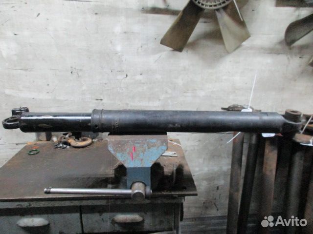 Цилиндр подъема кабины Volvo FH12 FH16