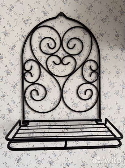 Полка настенная металлическая