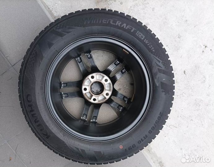 R16 Kumho WinterCraft ice Wi31+ 205/65, PCD 5x114.3 DIA 67.1