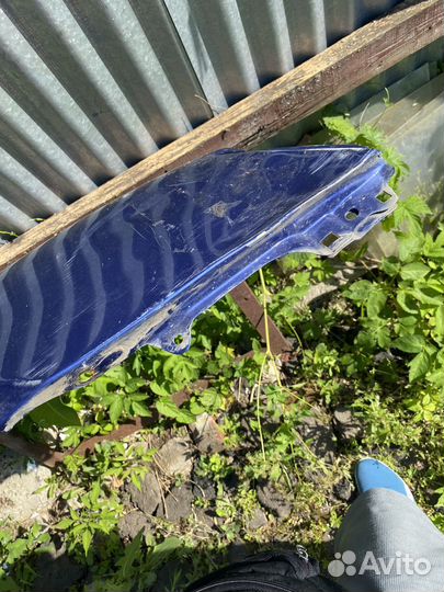 Крыло переднее правое subaru impreza GG