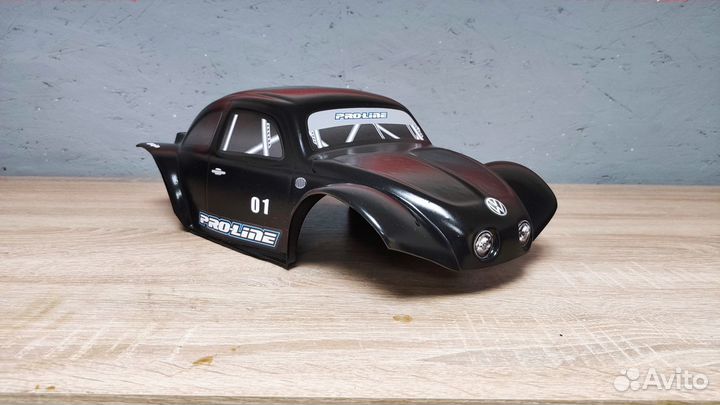 Кузов Неубивайка Volkswagen жук 1/10 обклеенный