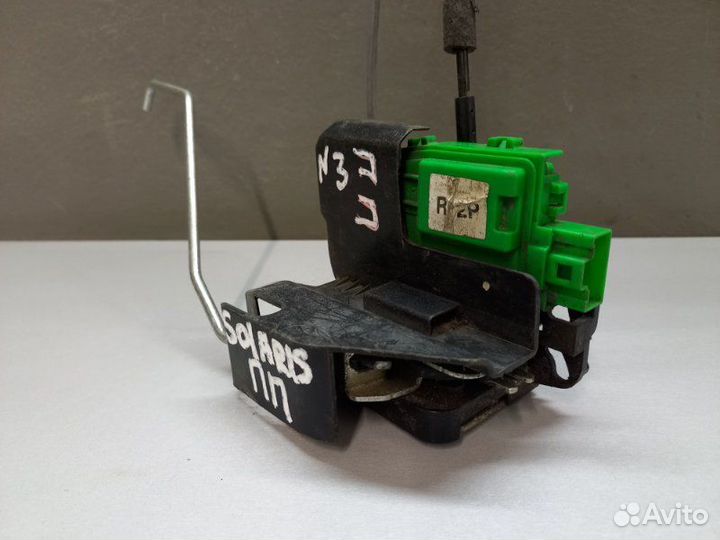 Замок двери передний правый Hyundai Solaris 2012