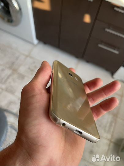 Телефон Samsung Galaxy A3