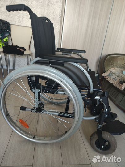 Инвалидная коляска новая