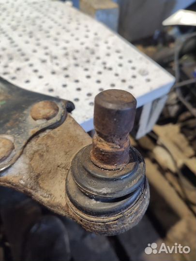 Рычаг передний правый Kia Ceed