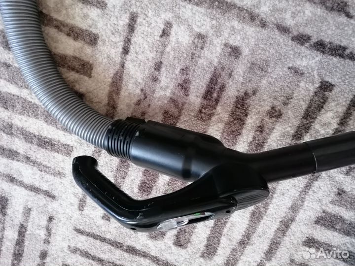 Шланг с ручкой для пылесоса Samsung