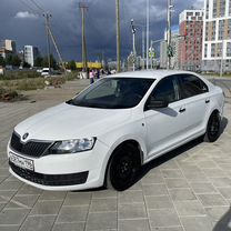 Аренда Skoda Rapid 2014 МКПП