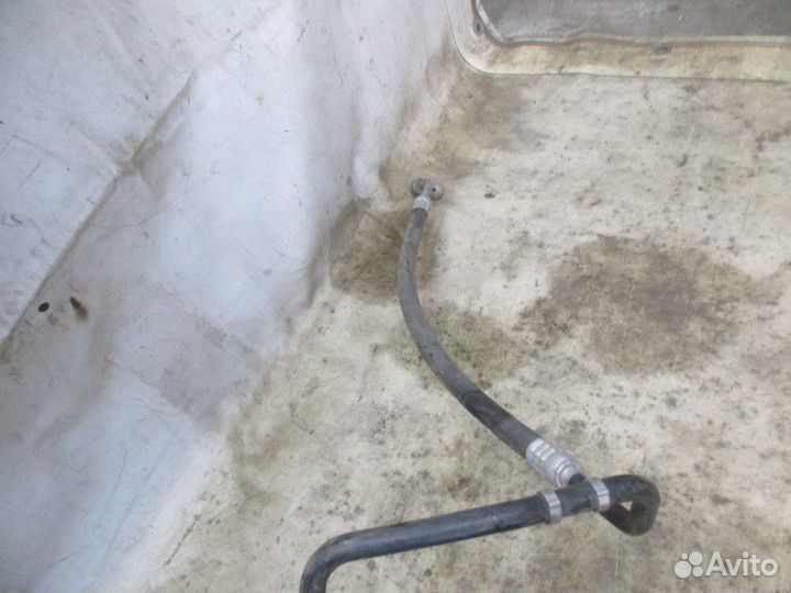 Трубка кондиционера Audi A8 4E 2002-2010 (4E126071