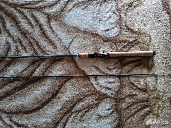 Shimano World Shaula Blue 1701FF-2