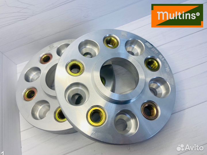 Колесные проставки Audi RS6