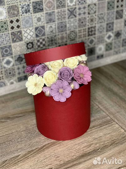 Сладкий подарок девушке