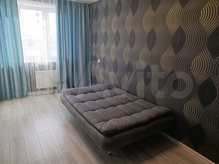 2-к. квартира, 80 м², 8/18 эт.