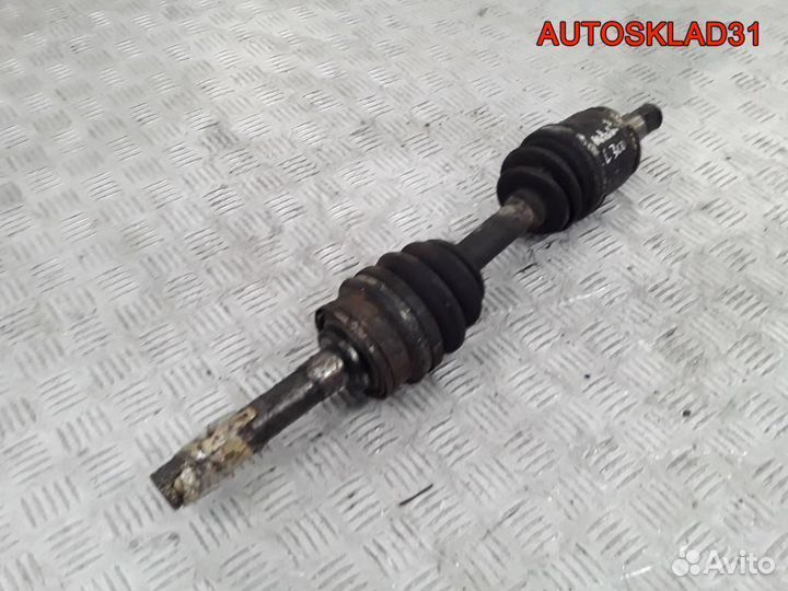 Привод передний левый Mitsubishi L300 2.5TD 4D56