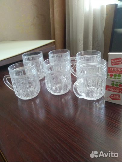 Хрустальные бокалы, вазы