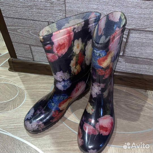 Резиновые сапоги