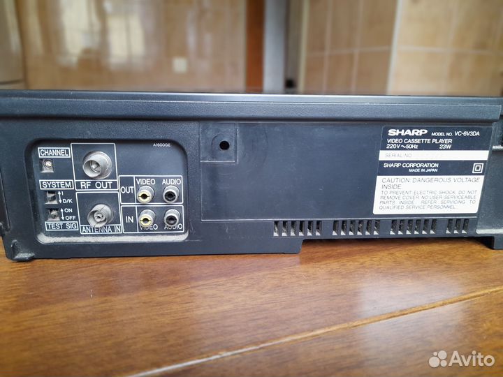 Видеомагнитофон sharp