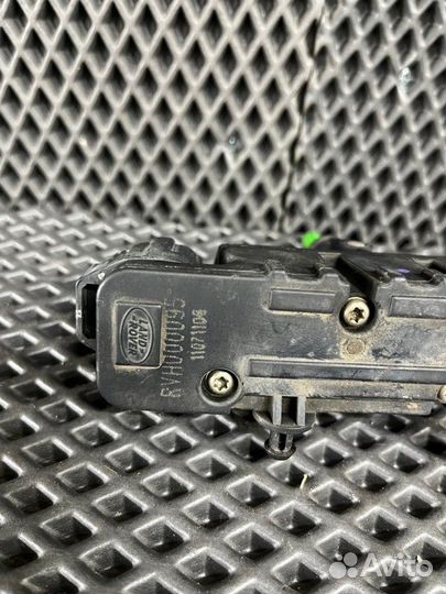 Блок клапанов пневмоподвески Land Rover Discovery