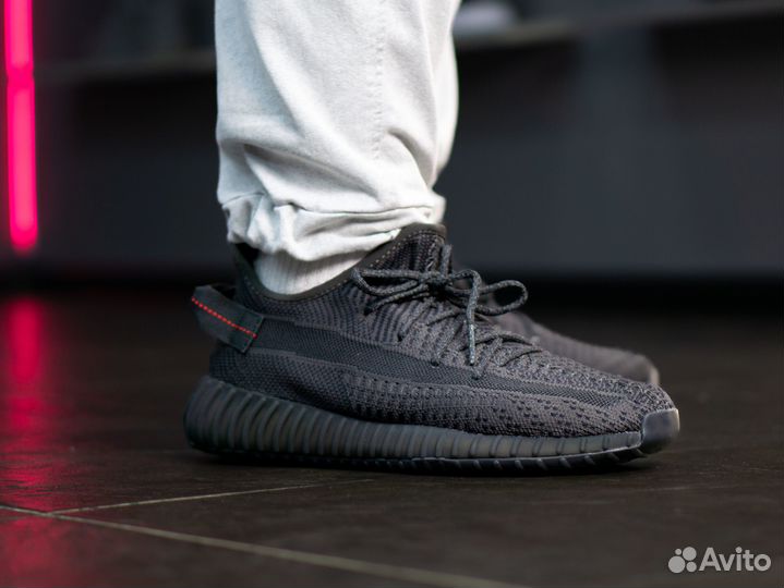 Кроссовки Adidas Yeezy 350 Boost v2 Black