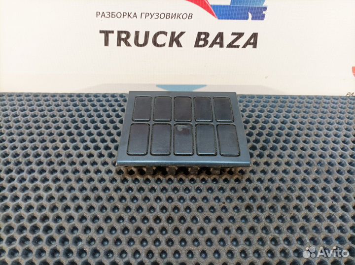 81617010243 Рамка кнопок