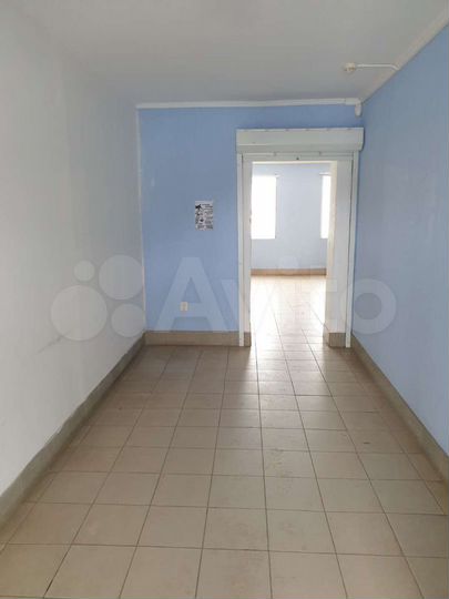 Торговая площадь, 56 м²