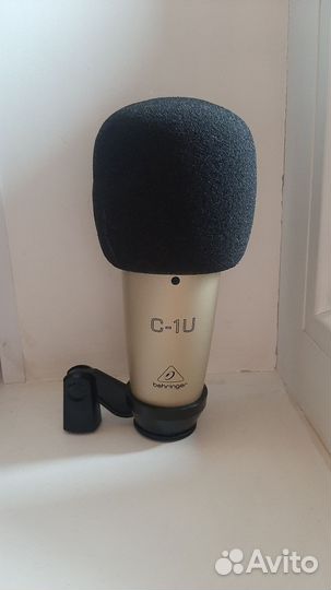 Микрофон студийный behringer c-1u