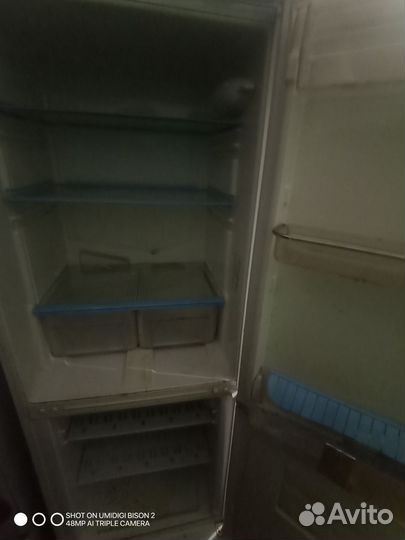 Холодильник на запчасти