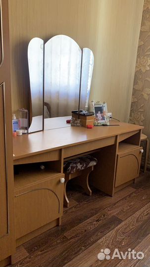 Спальня бу в хорошем состоянии