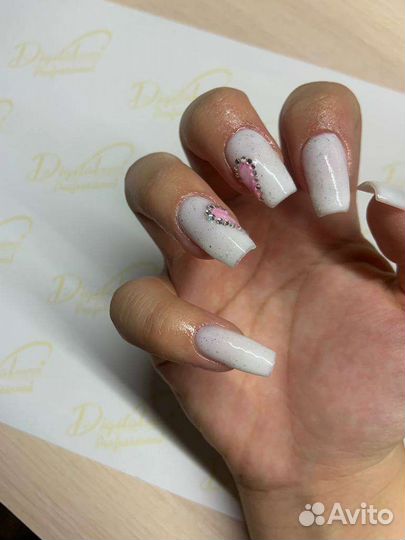 Маникюр на дому