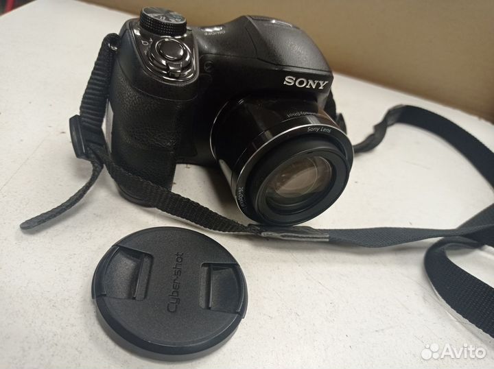 Фотоаппарат Sony DSC-H200