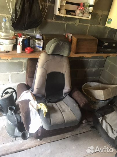 Сидения для машины