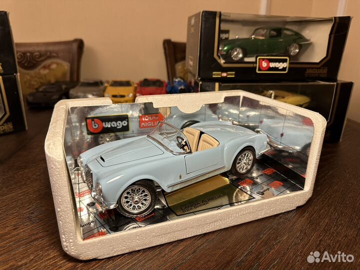 1:18 Bburgo Italy: Mercedes 300SL, Jaguar E-type