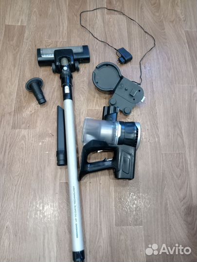 Вертикальный пылесос на запчасти