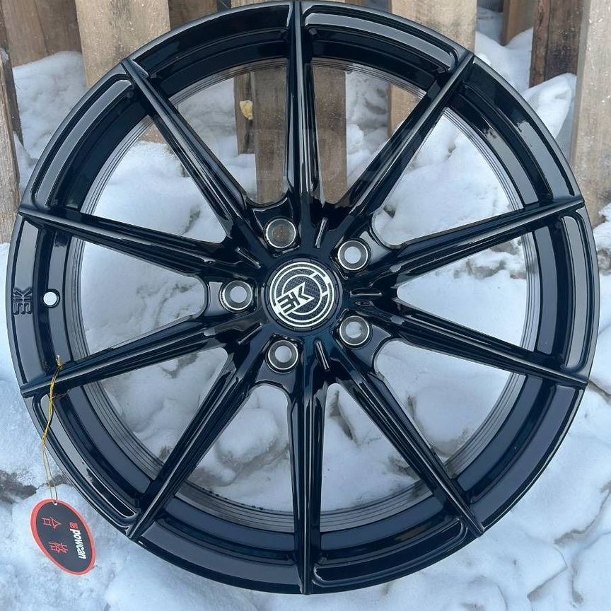 Литые диски Powcan 8×R18 5×114.3
