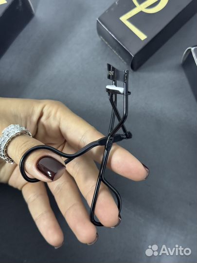 Saint laurent для ресниц накручиватель