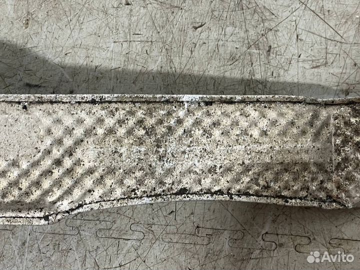 Тепловой экран глушителя левый Мerсedеs W222 2013