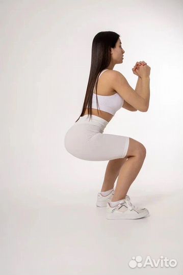 Велосипедки в рубчик белые